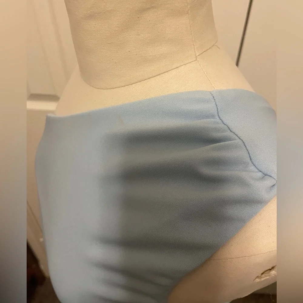 One shoulder top - Picture 3 of 5